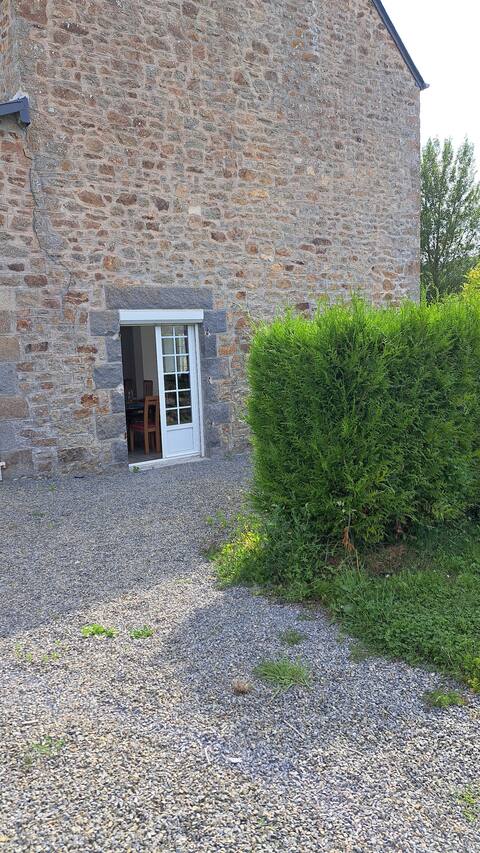 Gite 1 to 15 people at the foot of Mont Saint-Michel