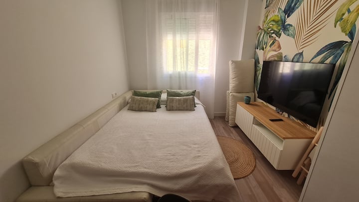 Kauč na razvlačenje za dvije osobe / Big sofa bed