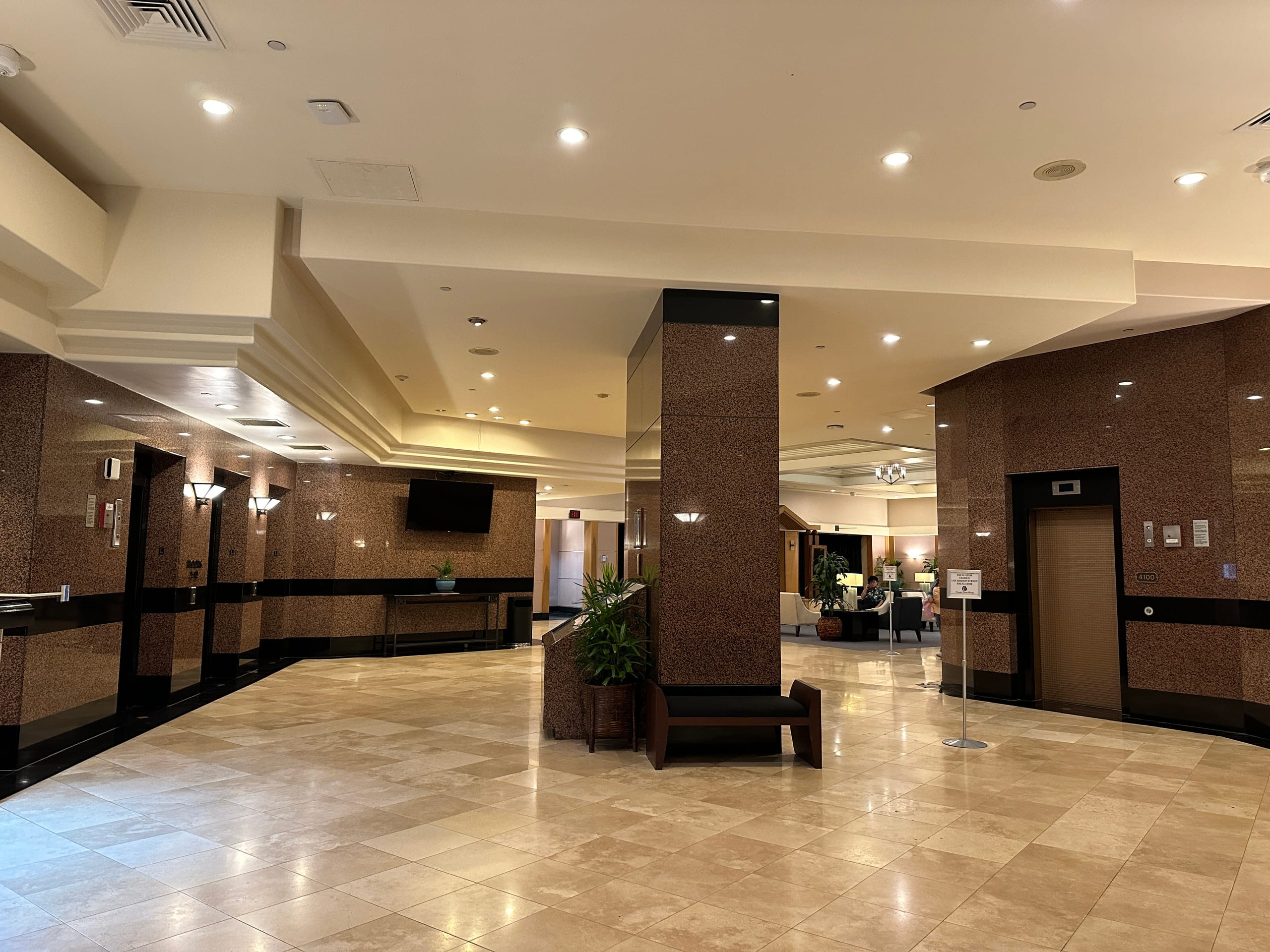 Condo in Honolulu · ★4.88 · 1 bedroom · 2 beds · 1 private bath - Image 64