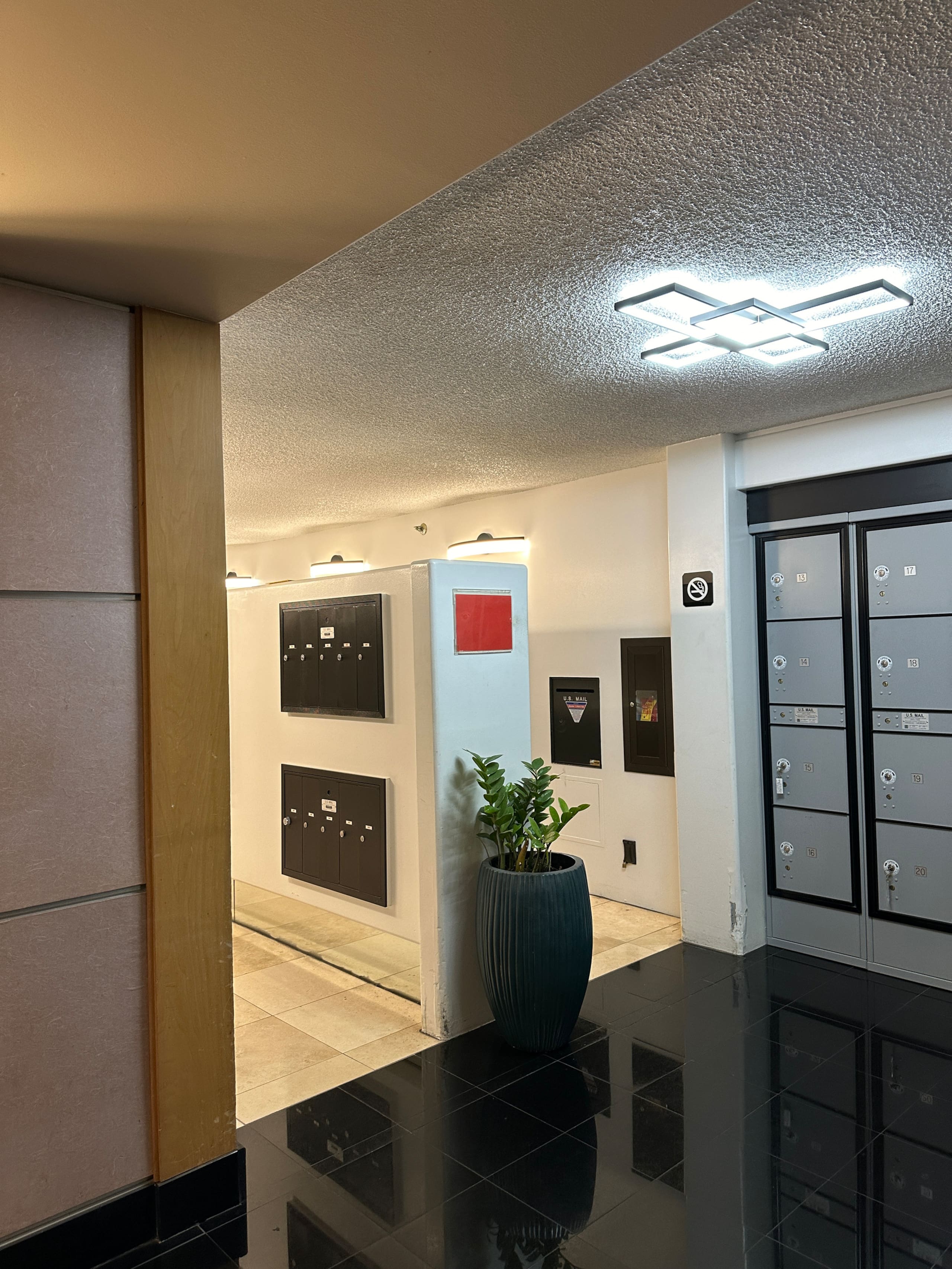 Condo in Honolulu · ★4.88 · 1 bedroom · 2 beds · 1 private bath - Image 62