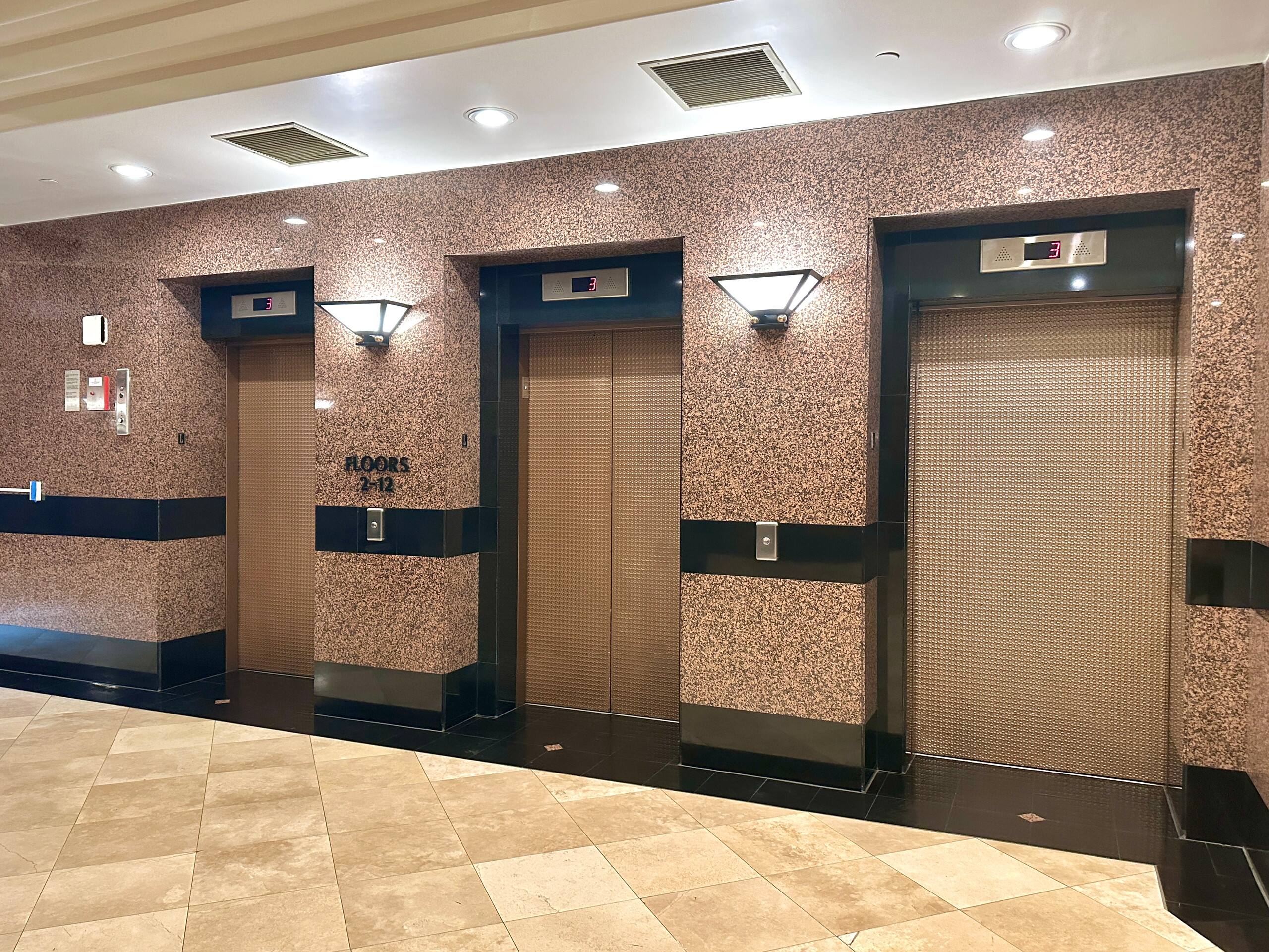 Condo in Honolulu · ★4.88 · 1 bedroom · 2 beds · 1 private bath - Image 61
