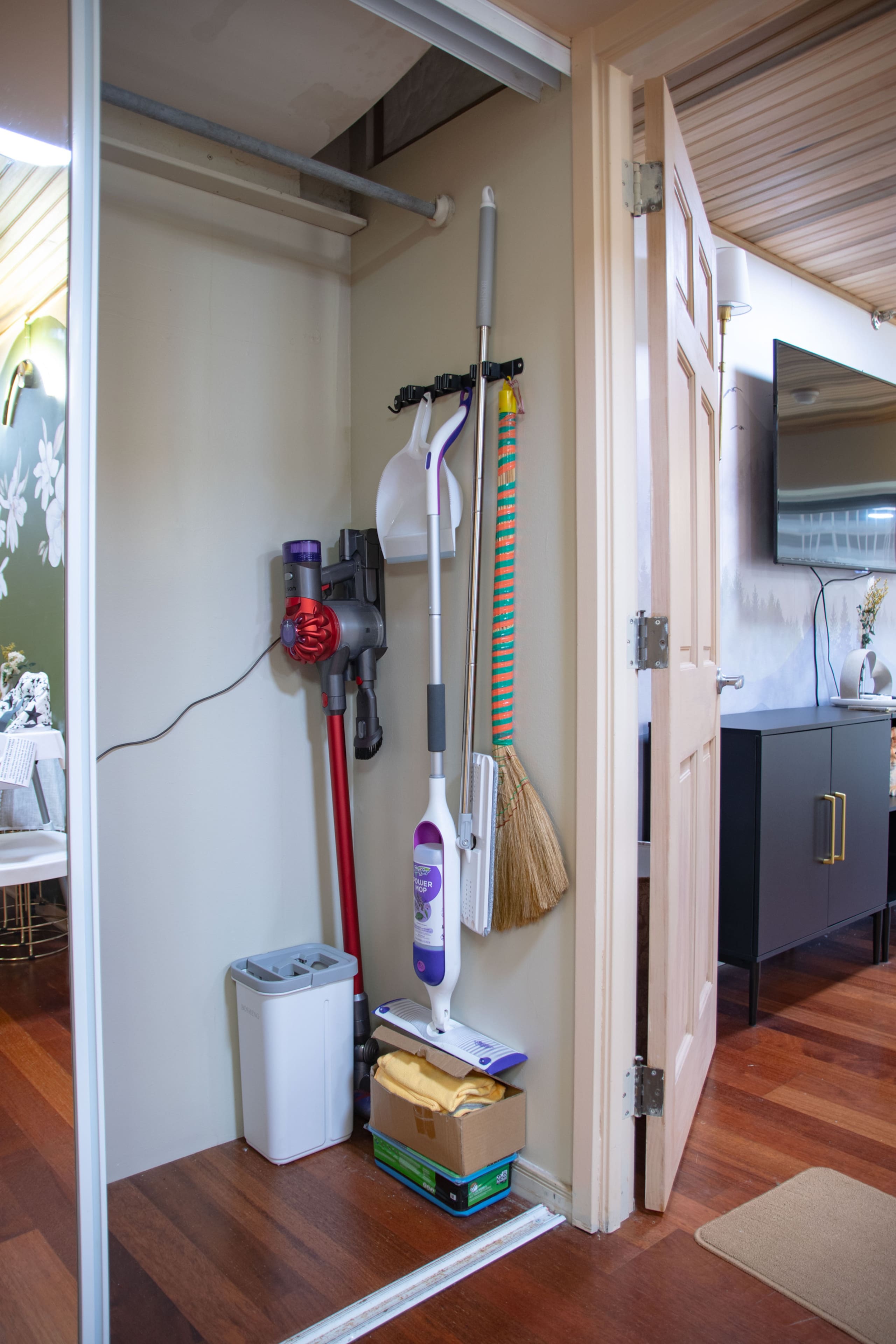 Condo in Honolulu · ★4.88 · 1 bedroom · 2 beds · 1 private bath - Image 41