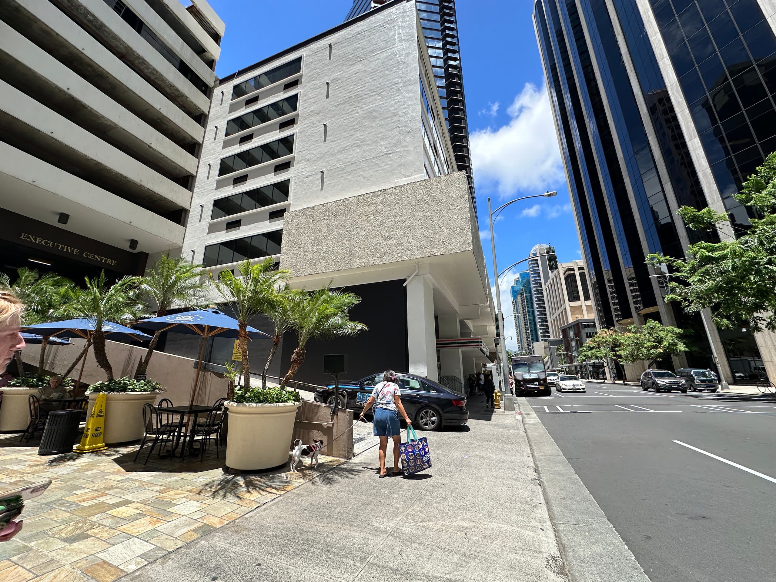 Condo in Honolulu · ★4.88 · 1 bedroom · 2 beds · 1 private bath - Image 52