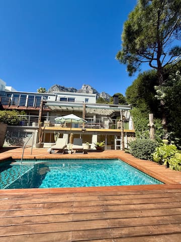 Oceanview Luxury Retreat with Deck, Pool & Sunsets