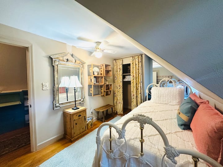 غرفة النوم 2