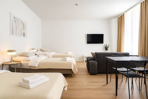 Beliebte Airbnb-Anzeige: Airport-Messe 5 Room Maisonette Apartment in Lohausen