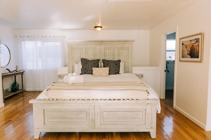 Ambienti i dhomës së gjumit