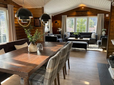 Charming Cabin near Norway's Fjords and Mountains