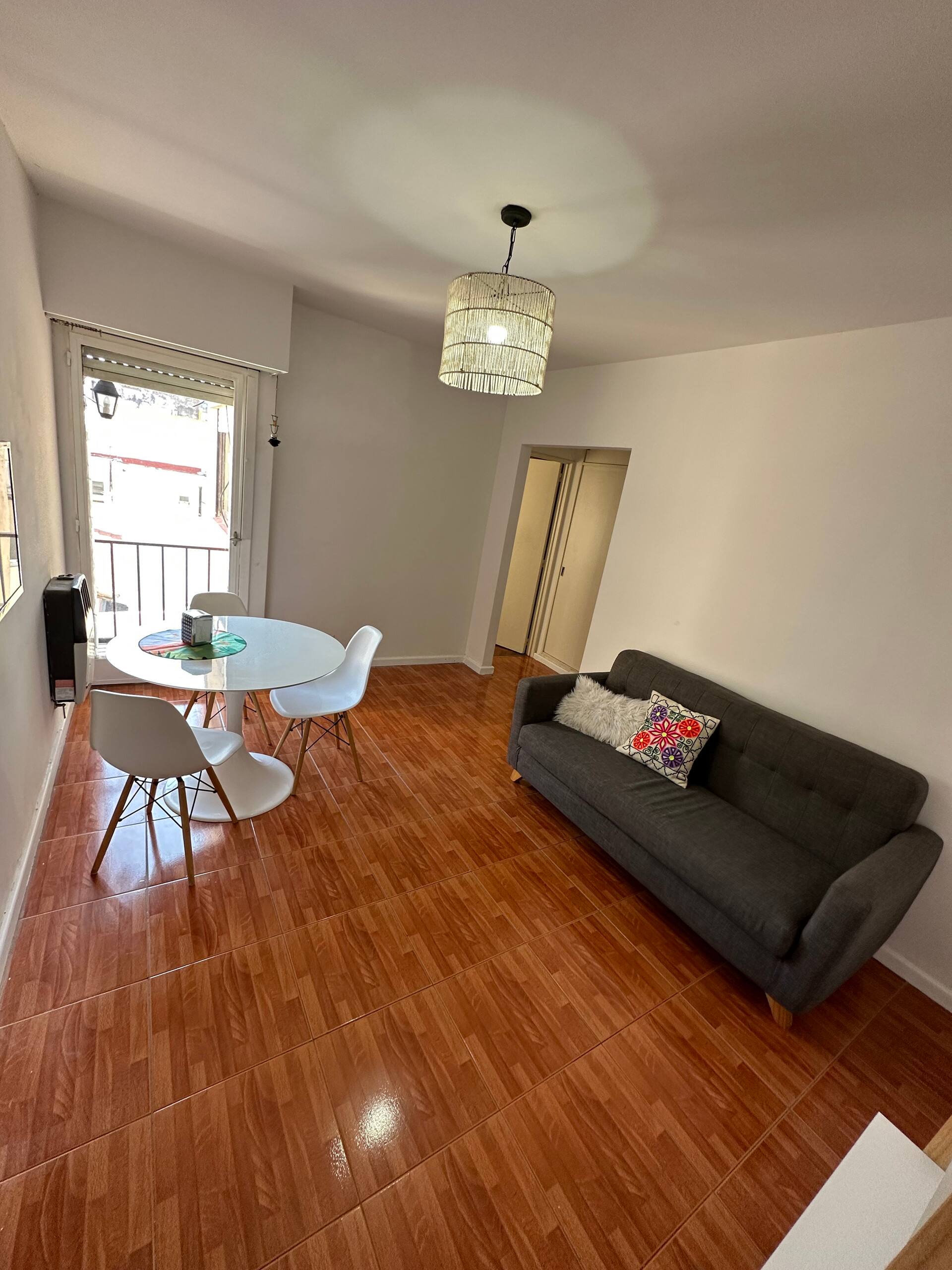 Departamento de 2 ambientes en esquina en Villa Crespo