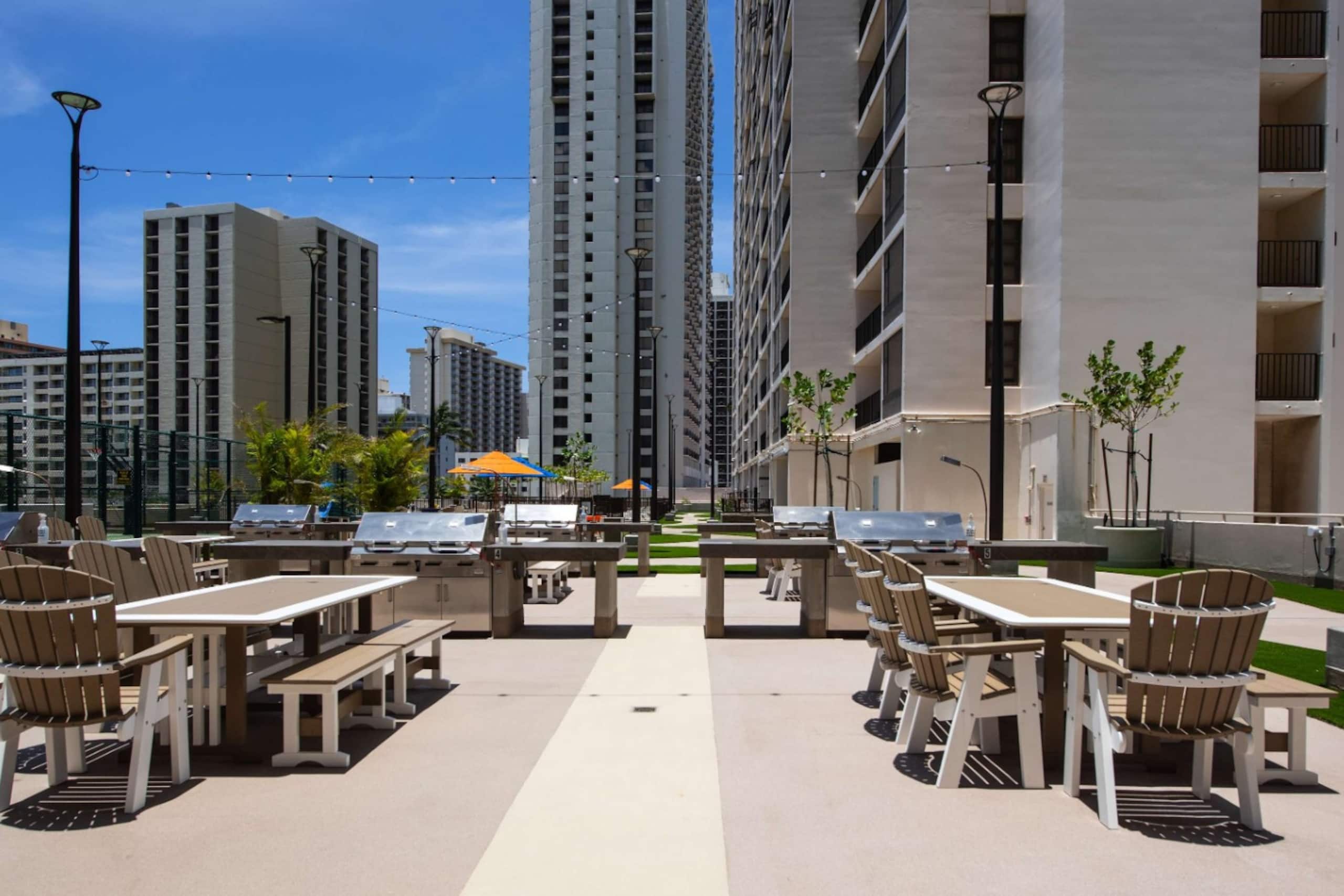 Huge patio | Modern | Washer | Free park | 5'Beach - Image 54