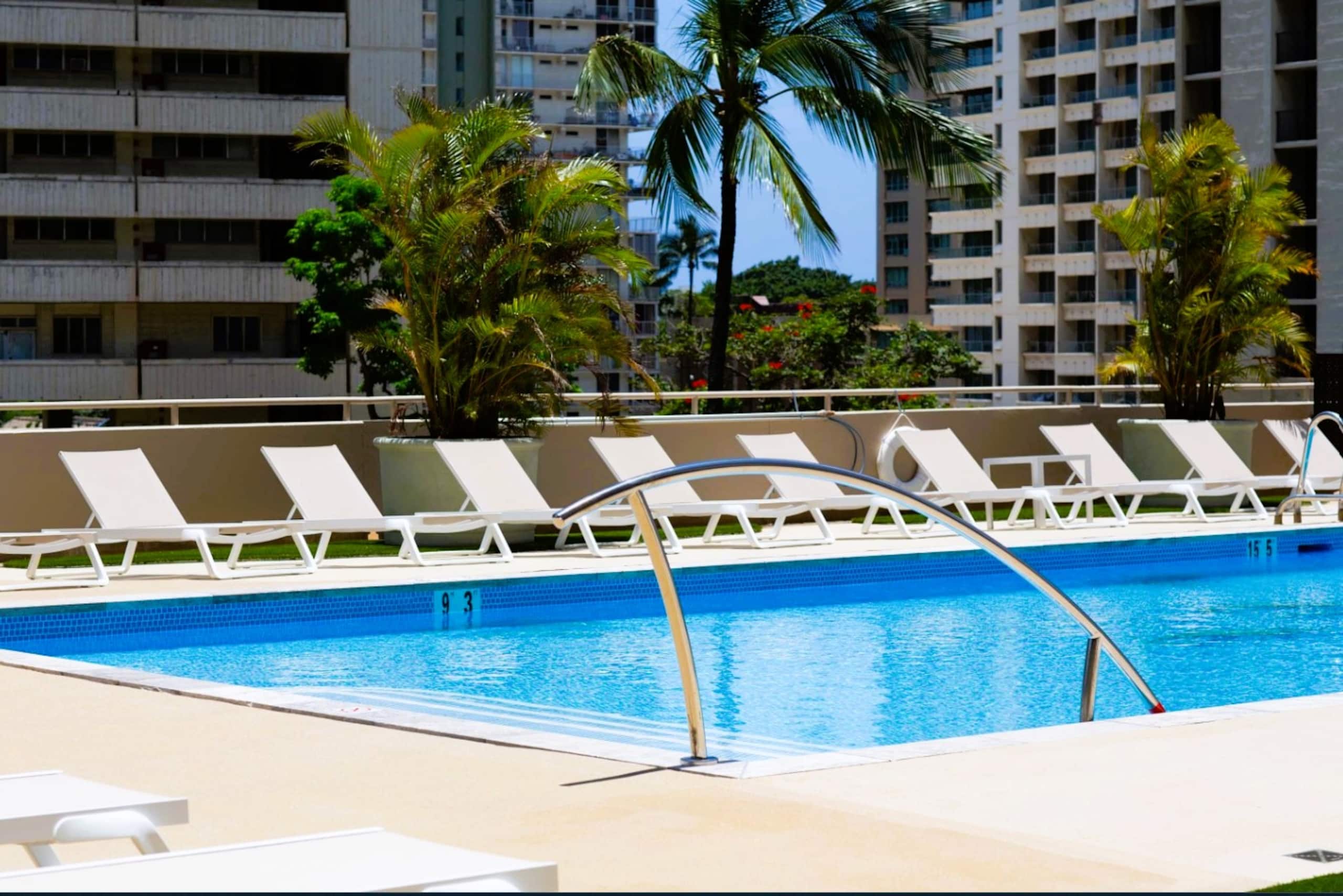 Huge patio | Modern | Washer | Free park | 5'Beach - Image 49