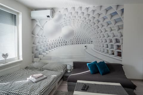 Studio Apartment ,free parking M