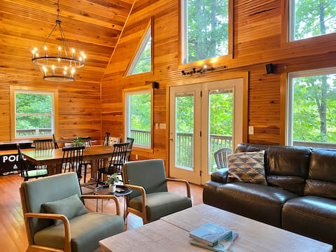 August Discount! 4BR, 14Guest Lakefront w/ HotTub