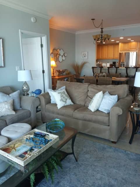 Top performing Airbnb: Portofino Pensacola Paradise - 2BR Sky View Condo in Oriole Beach
