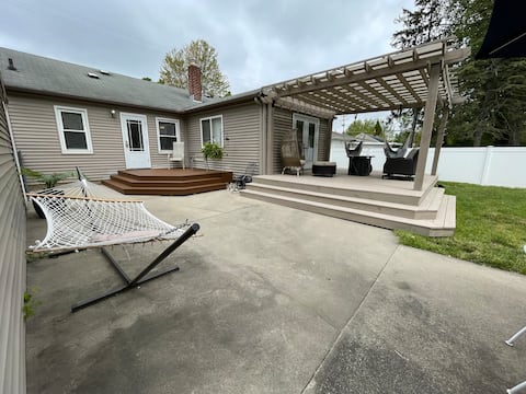 Cozy 4 Bed 2 Bath Home, Private Patio