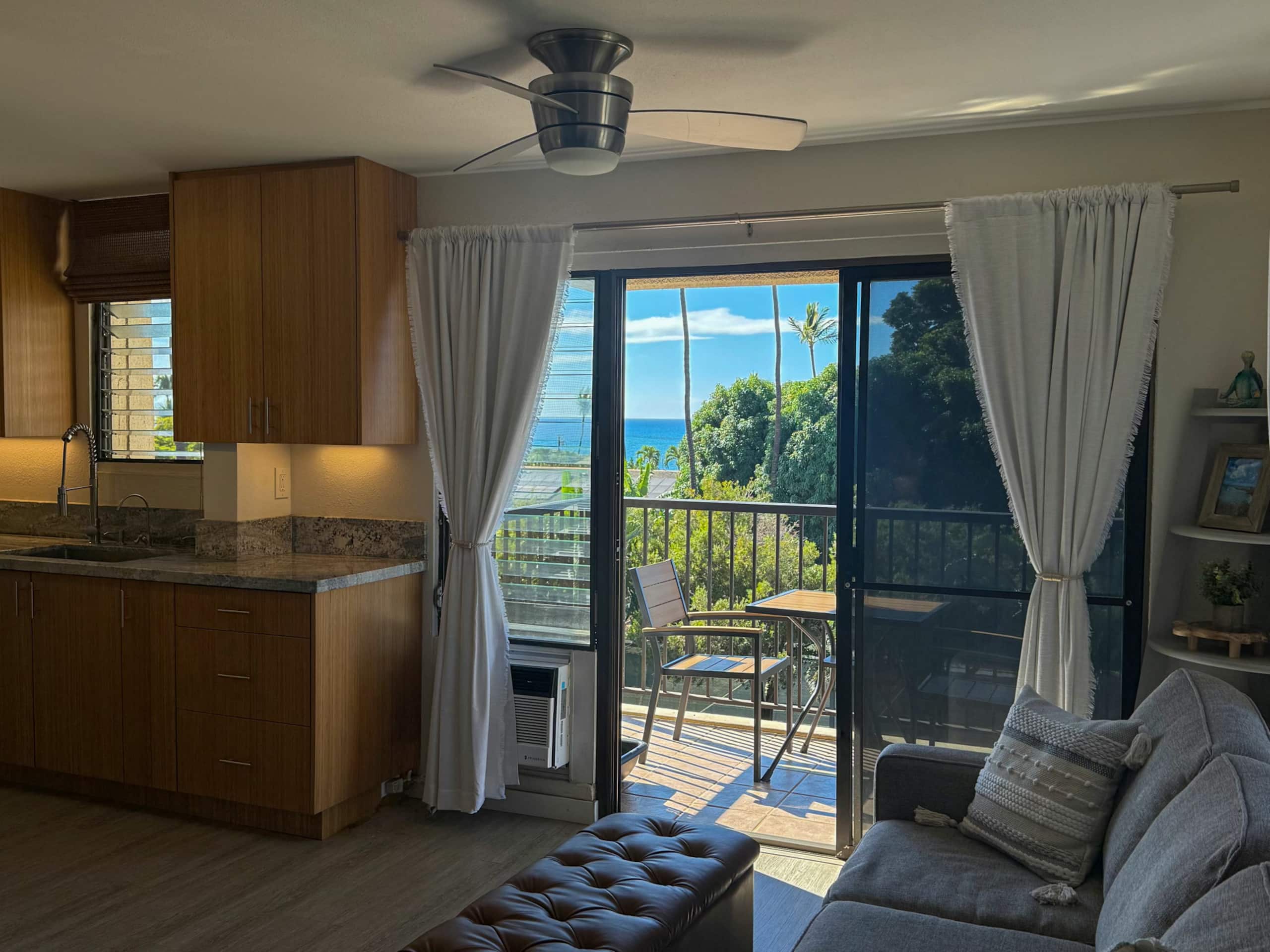 Condo in Kihei · ★4.93 · Studio · 2 beds · 1 bath - Image 11