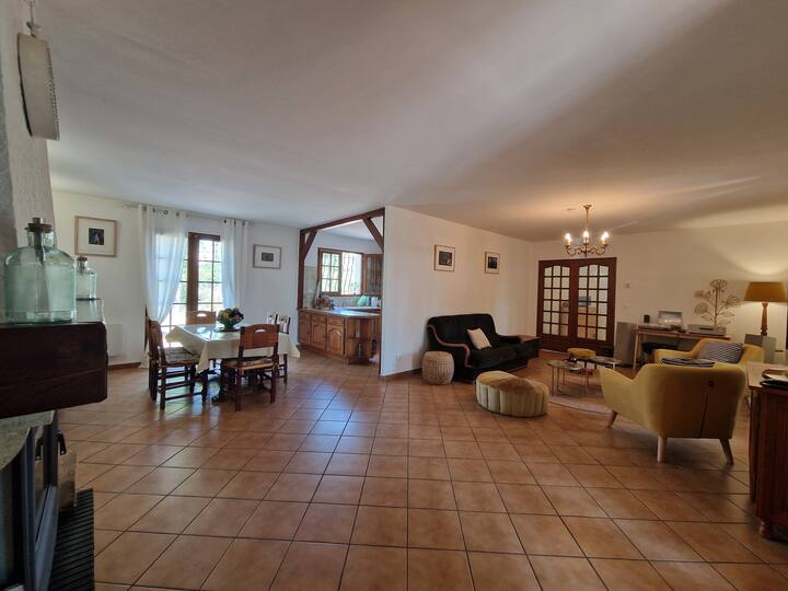 Villa Jardin & Cuisine D’été, Calme, Proche Mer - Le Muy