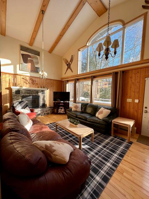 Cozy Chalet at Jay Peak