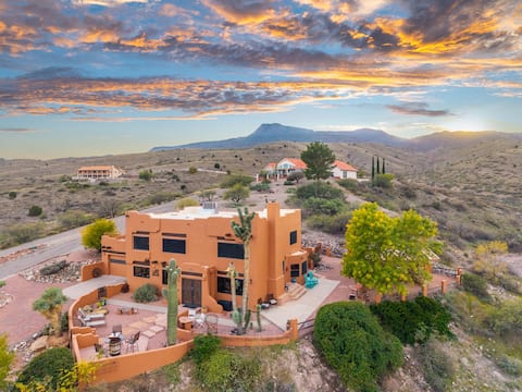 Luxe AZ Wildhorse Retreat 25M to Sedona, Hot Tub