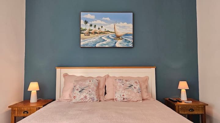 Cama Queen size na suite 