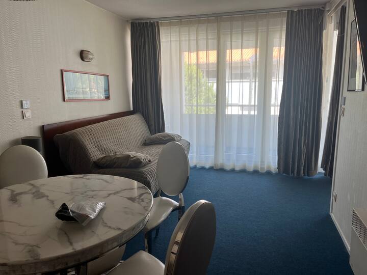 მისაღები ოთახი