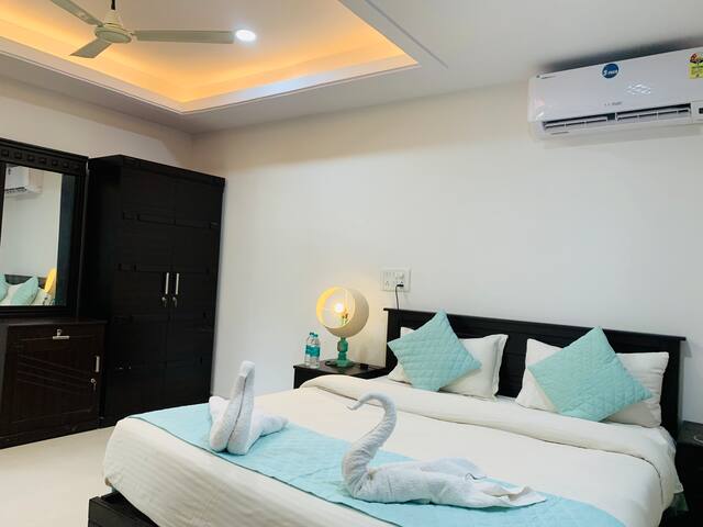 Luxury 4 Rooms Private Floor @arambol beach
