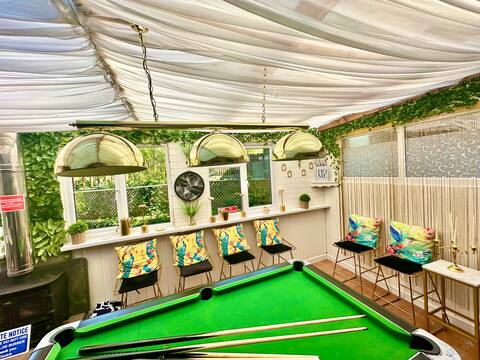 Rural 16th Cent Farm House*Hot Tub*Bar*Cinema Room