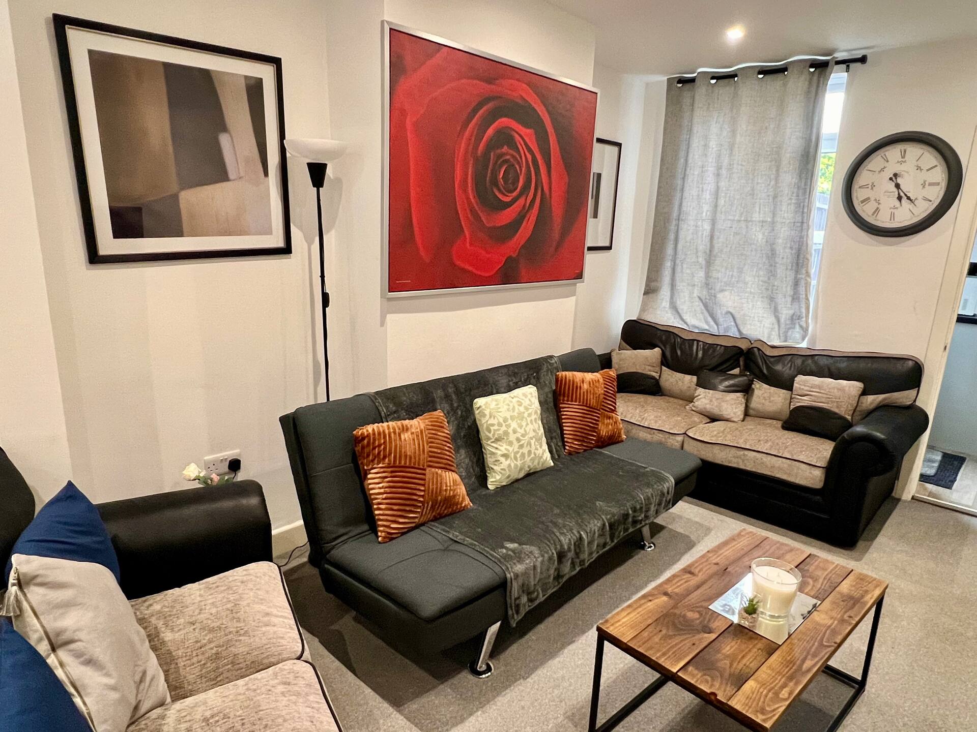 4 Bedroom Terrace House Near Town Cntr Wellingboro