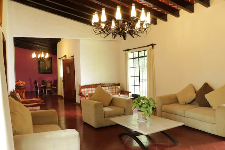 Casa Amplia Estilo Cuernavaca - Cuernavaca