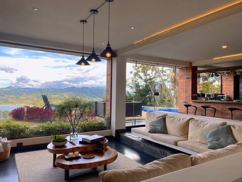 Amazing cottage with beautiful views
