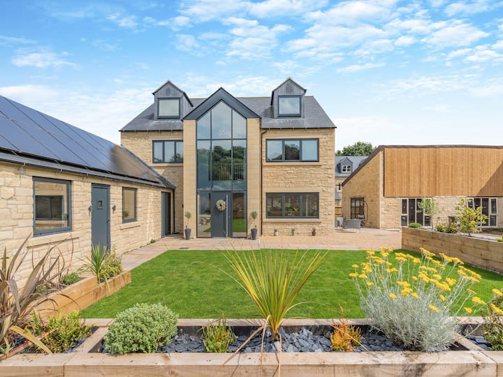 Glebe House - Catterick