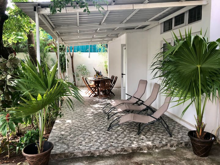 Maison Cosi Dans Rue Typique - Port Louis