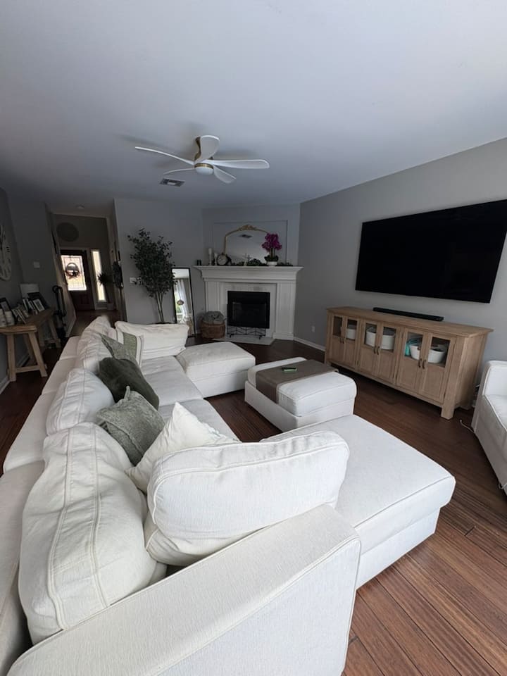 Austin Smart Home With Backyard Oasis - Lake Travis, TX