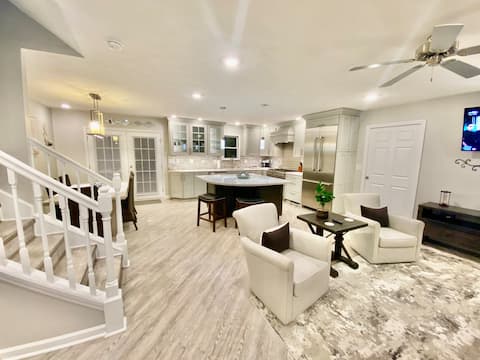 Tranquil Country Elegance- 1.2 Miles to WEC