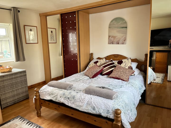 Riverside Studio - Ringwood