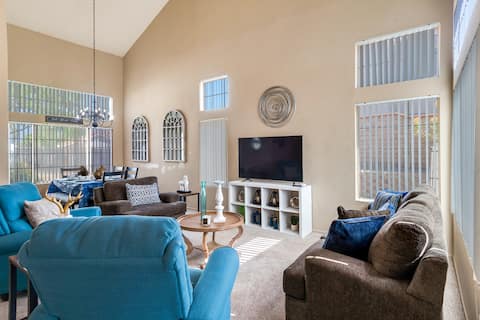 Cozy 5 BR | Sleeps 14 | Pingpong