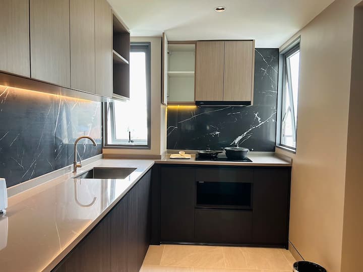 Sukhumvit 3 Bedrooms|spacious/modern/ekkamai Bts - Bangkok
