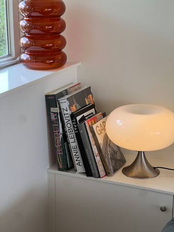 Newly Renovated Peaceful Penthouse gallery image 5