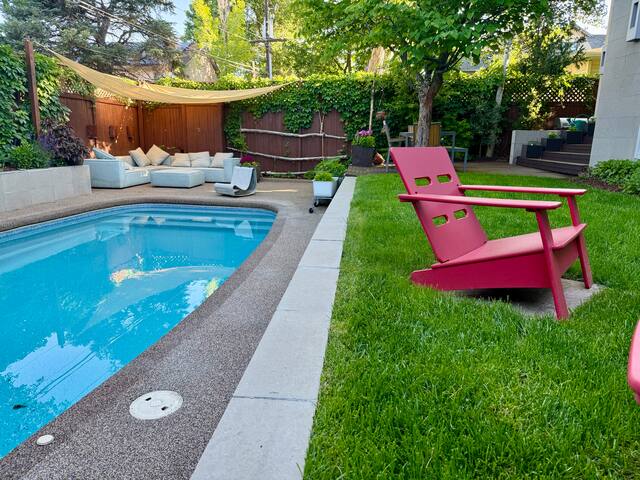 Private Art House Estate gallery image 2