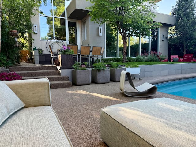 Private Art House Estate