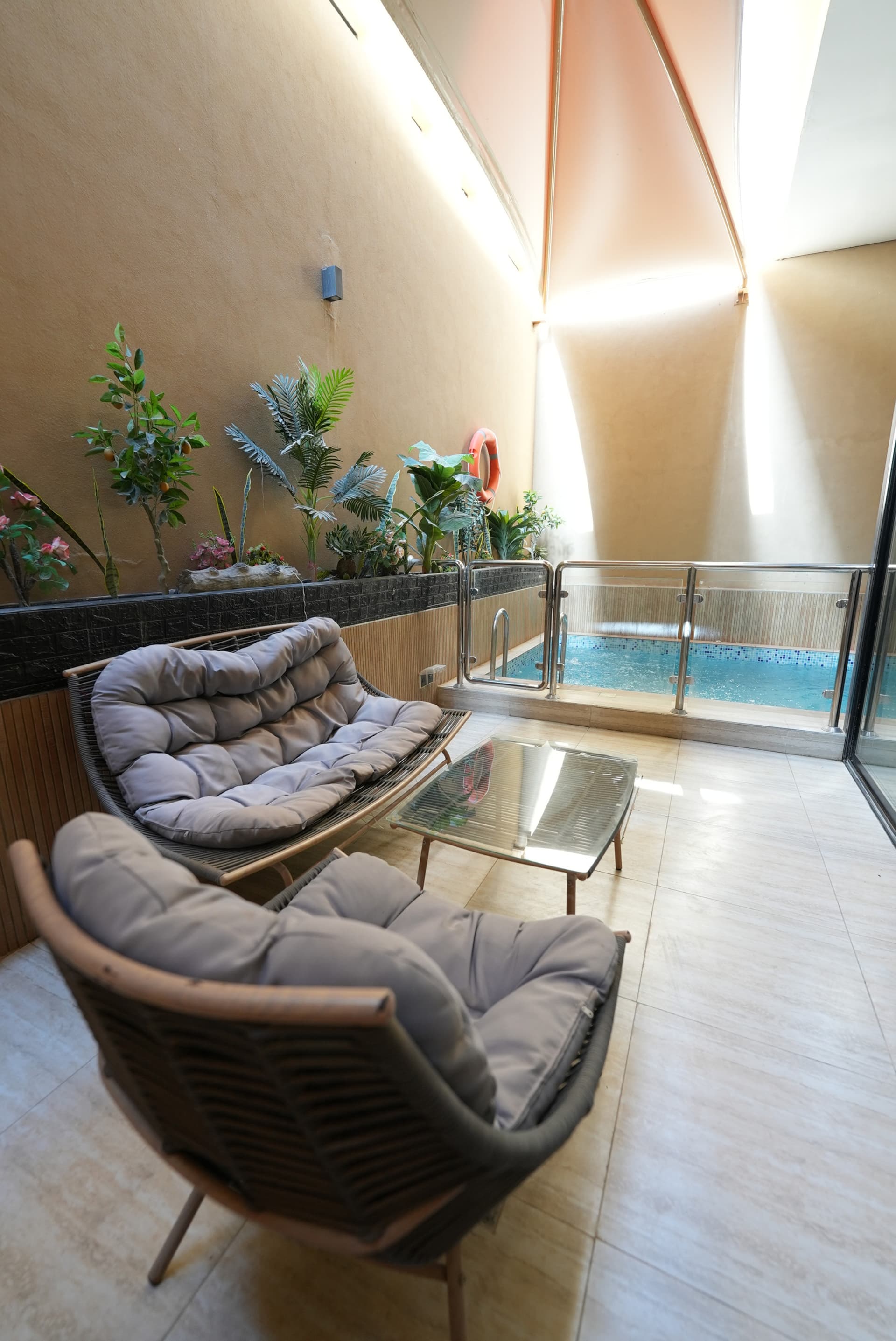 Penthouse swimmingpool & Cinema