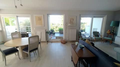 Apartment with beautiful covered terrace