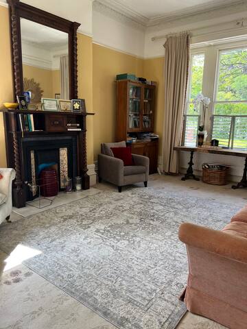 LeafyVictorian eclectic mansion gallery image 3