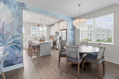 New Construction 3BR Home Near IMG & AMI Beaches