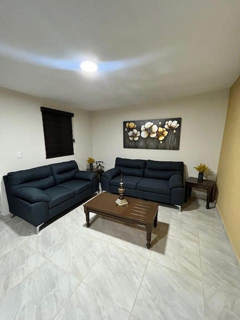 Top performing Airbnb: Departamento Aitana-B in Los Mochis