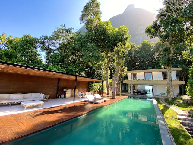 Vista mar e mata atlântica