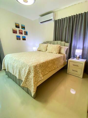 Entire home with 3 bedrooms in Santo Domingo Este - Apartamento Acogedor Ave España