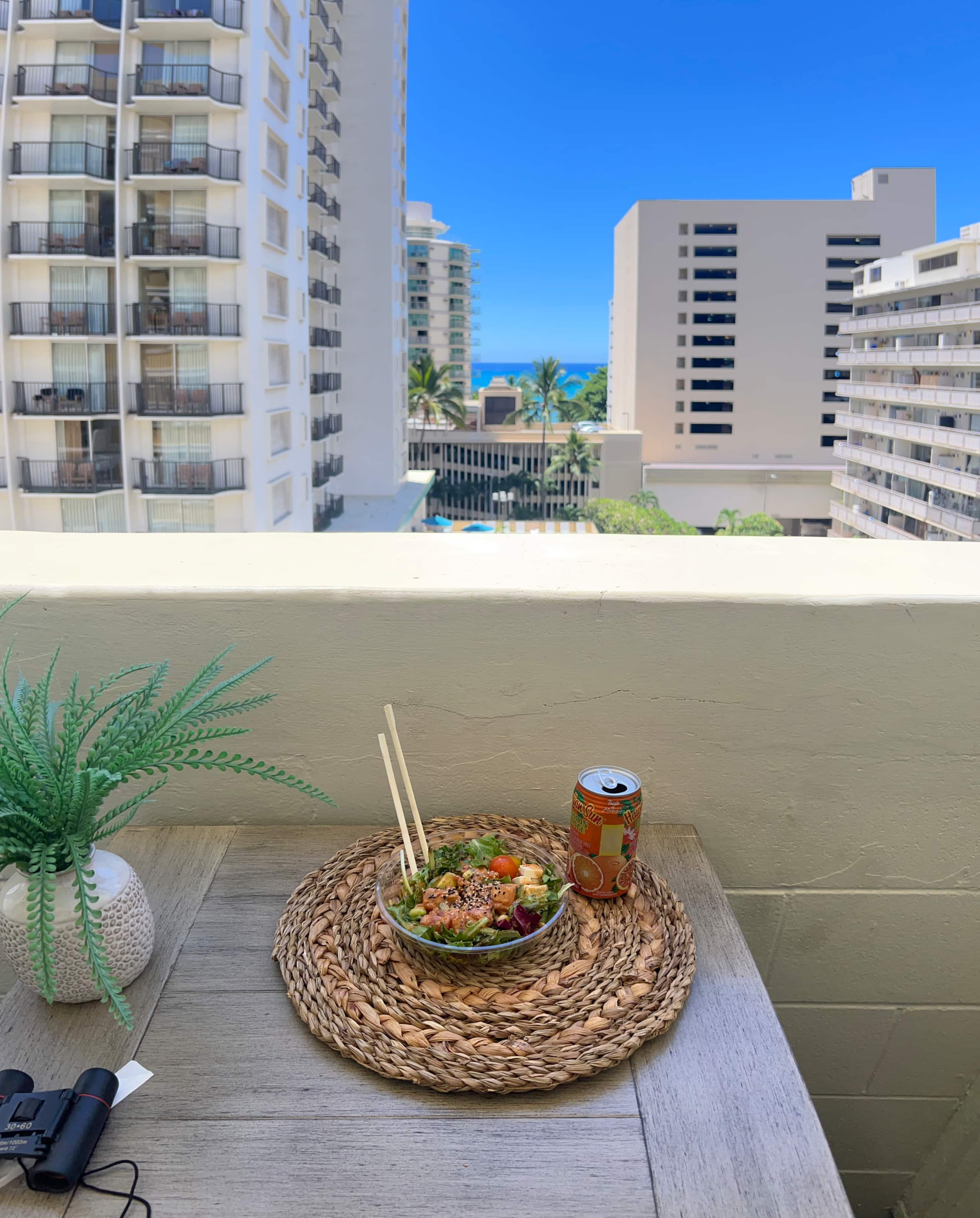 Condo in Honolulu · ★4.82 · Studio · 2 beds · 1 private bath - Image 12