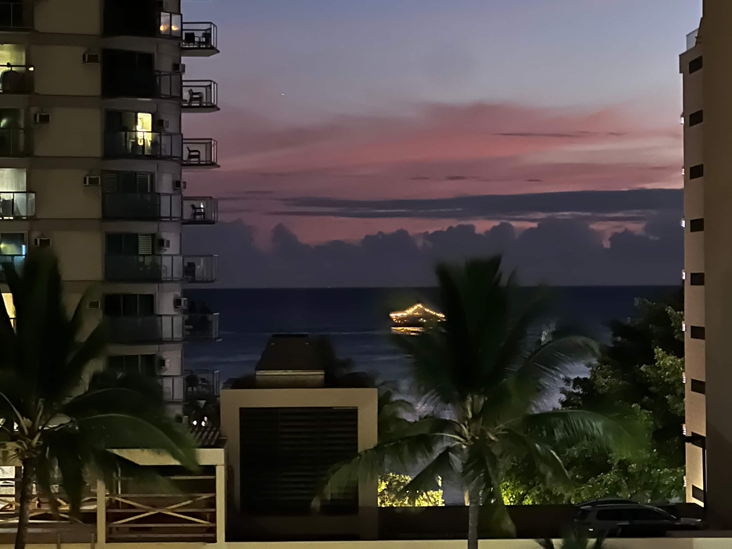 Condo in Honolulu · ★4.82 · Studio · 2 beds · 1 private bath - Image 22