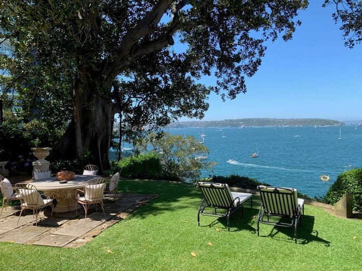Sydney Harbour Waterfront - Historic Manor House - Coogee